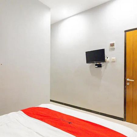 Reddoorz @ Manukan סוראבאיה מראה חיצוני תמונה